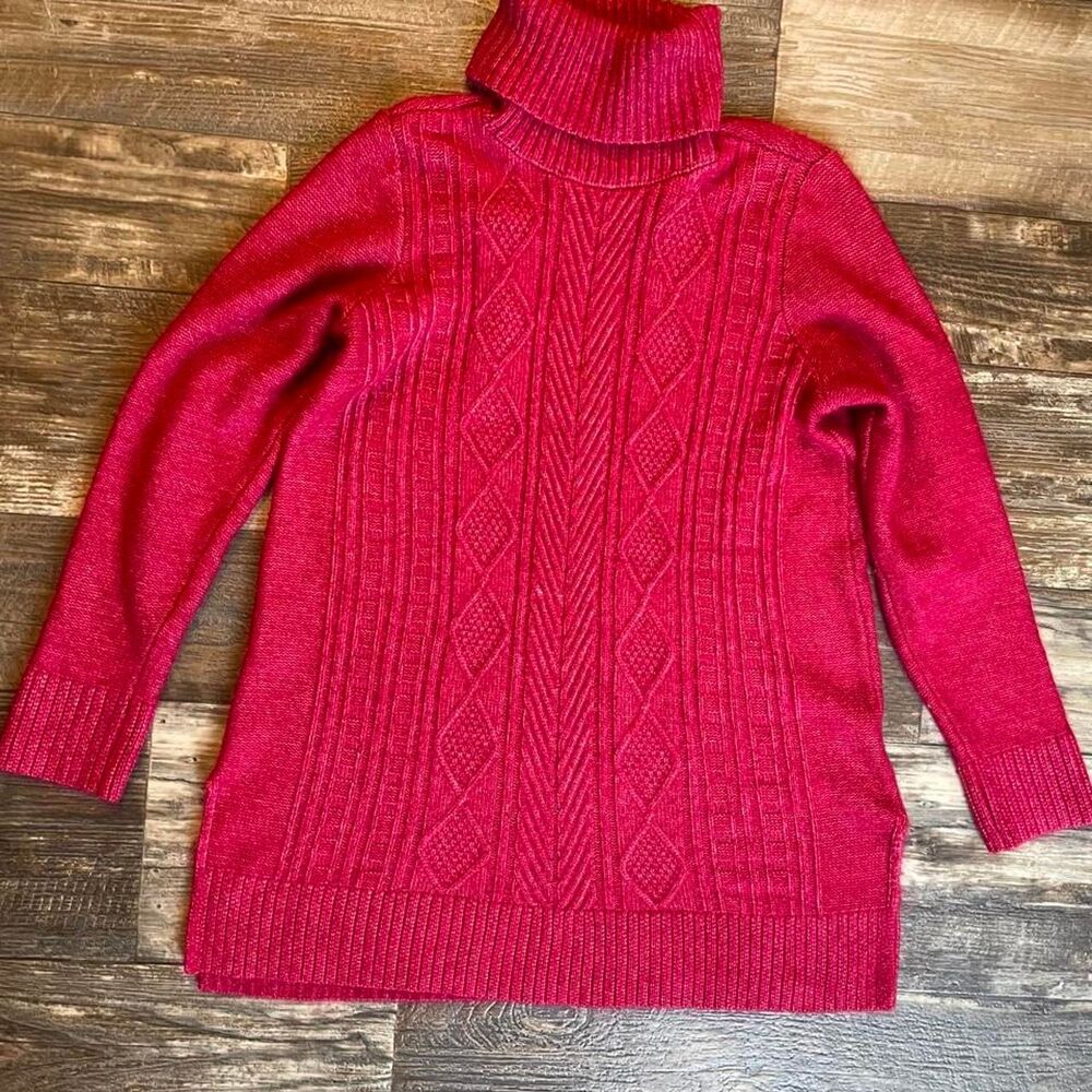 Women’s red knit Croft and Barrow sweater